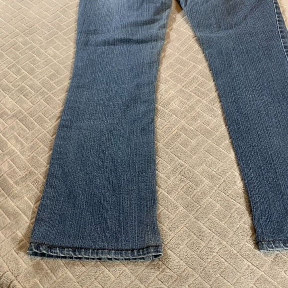 Levis Womens 6 Denim Jeans Blue 515 Boot Cut Mid Rise Medium Wash Stretch - Picture 11 of 12